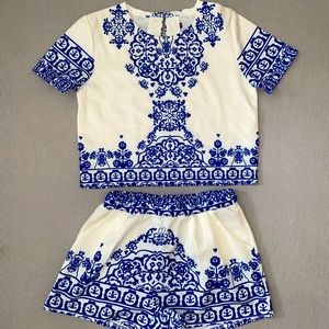 Summer set top and shorts. Size Small. NEW
